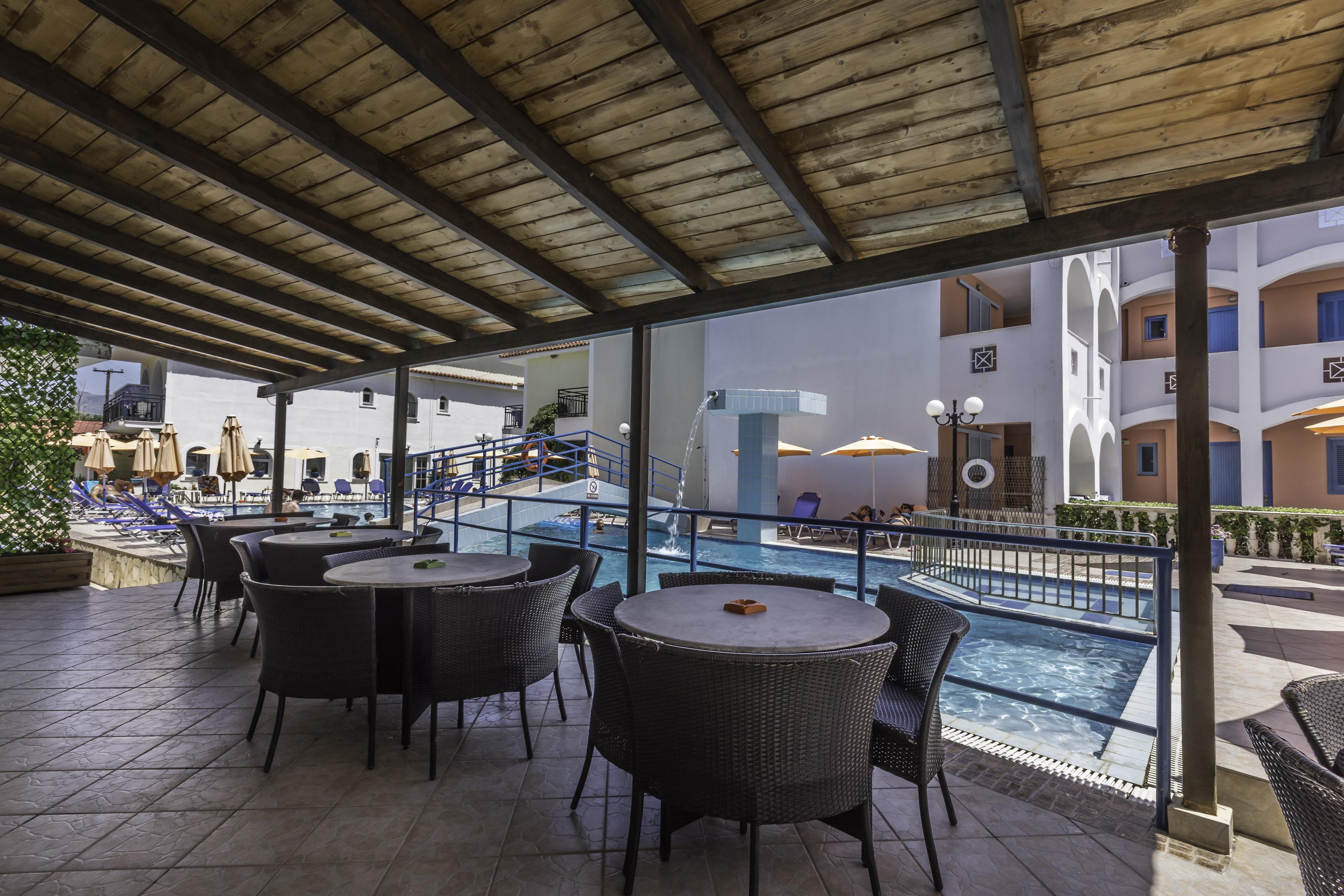 Vossos Aparthotel Laganas